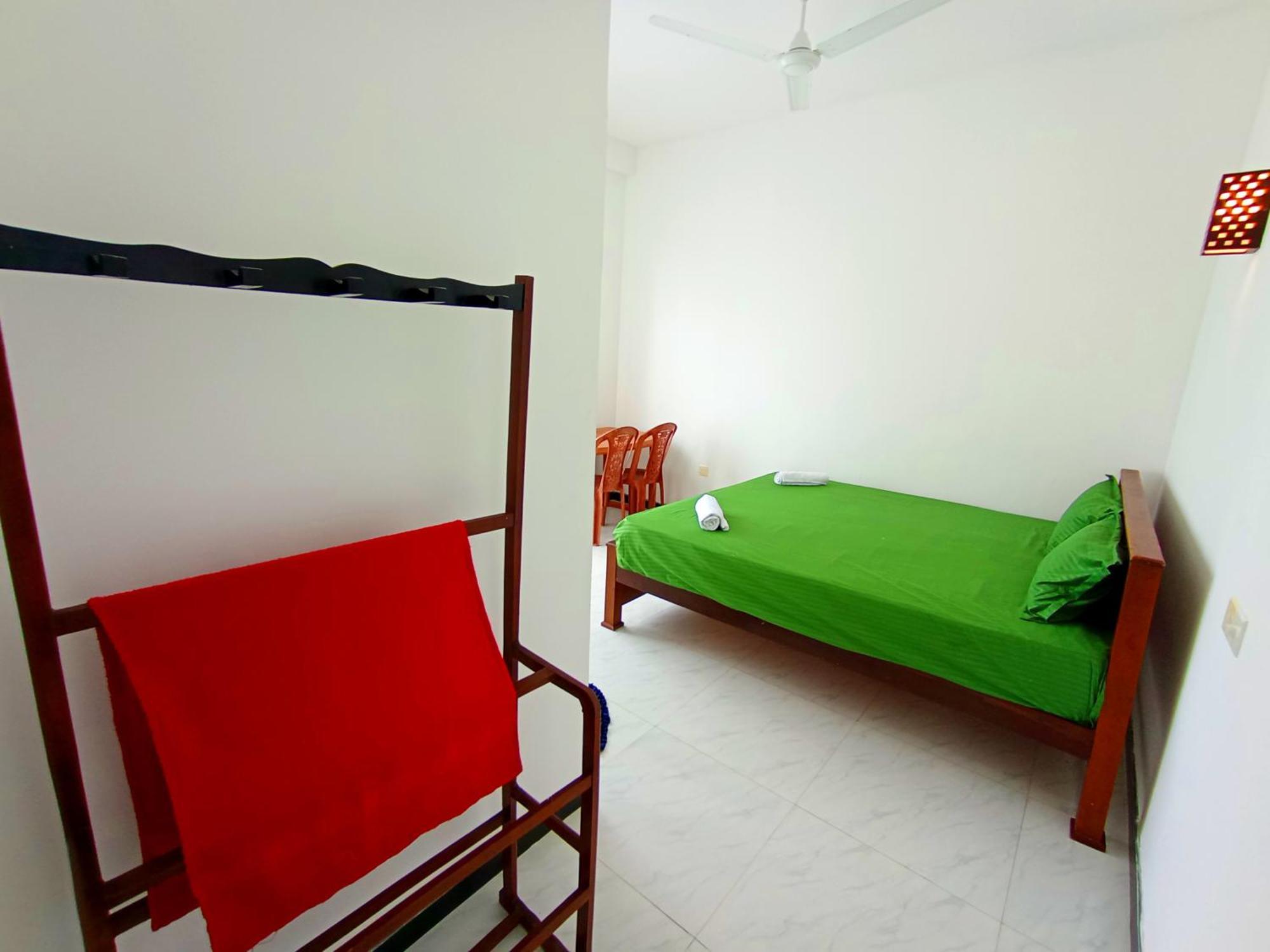 Blue Waves Ocean Mirissa Hotel Ngoại thất bức ảnh