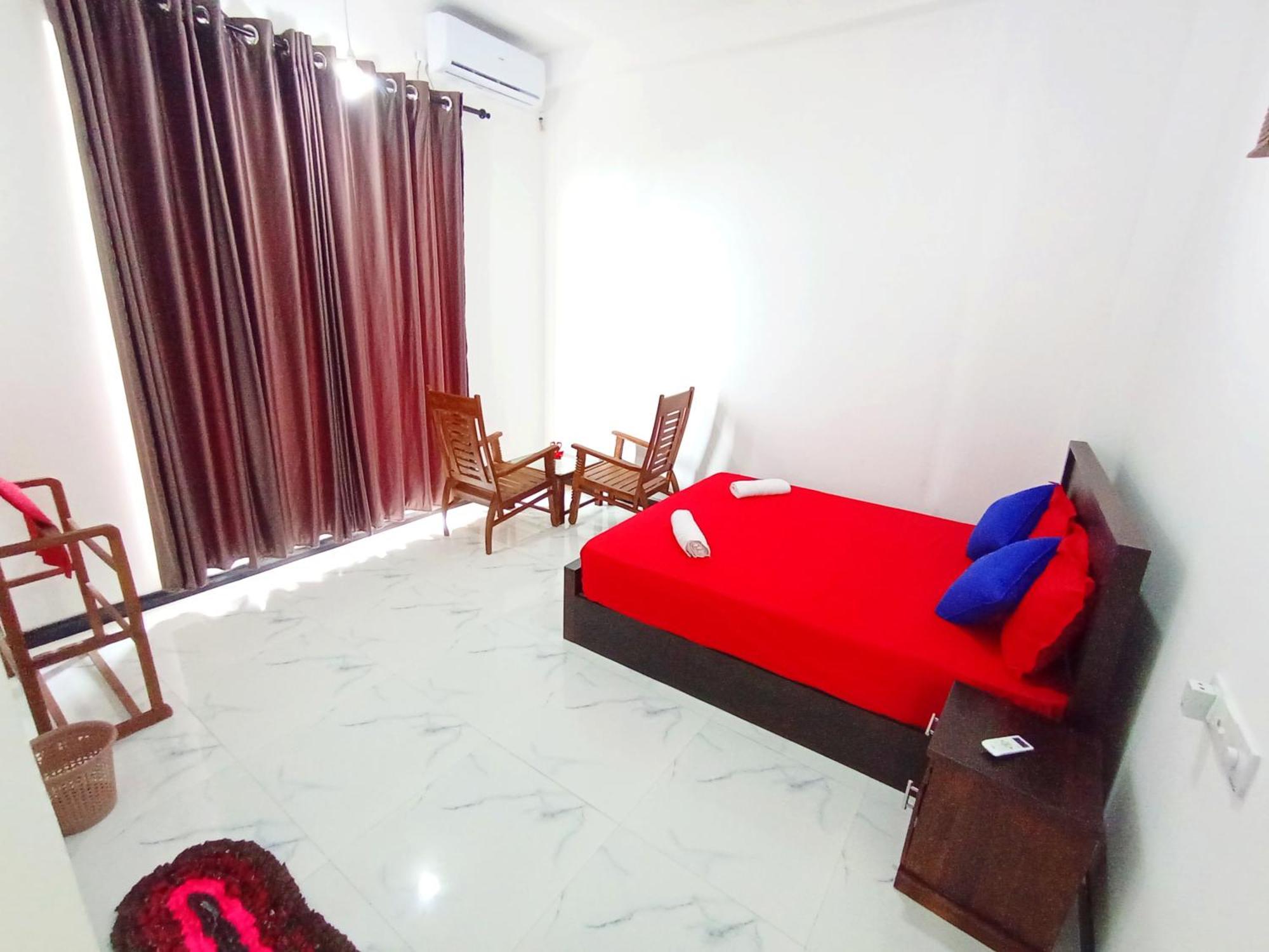 Blue Waves Ocean Mirissa Hotel Ngoại thất bức ảnh