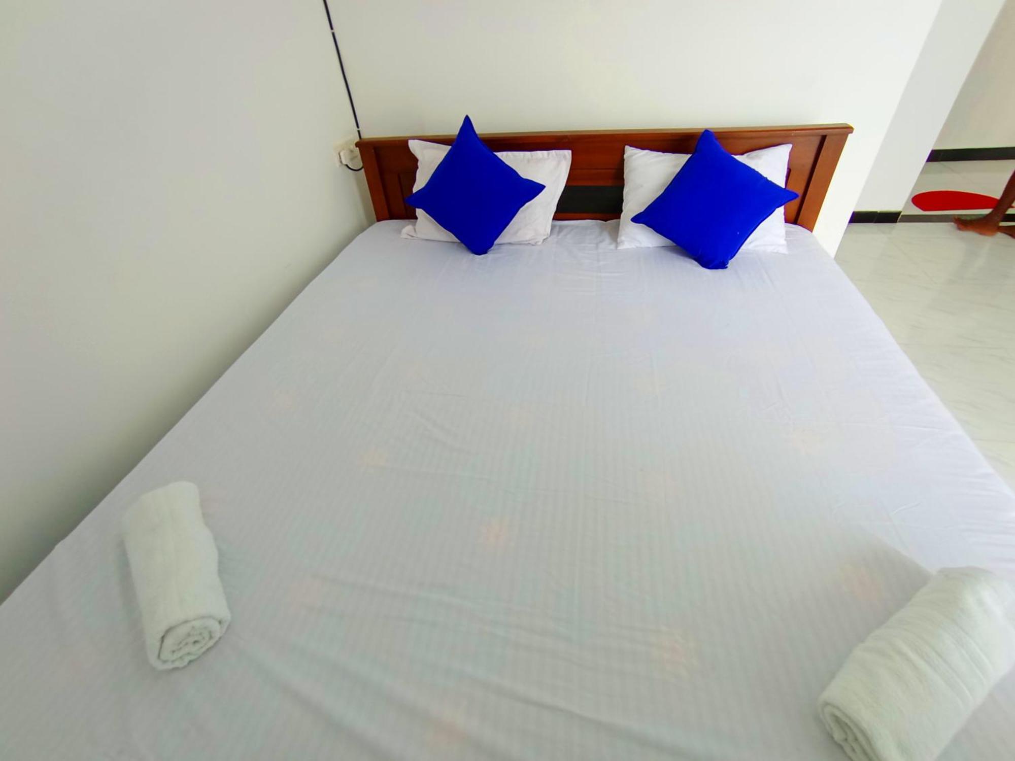 Blue Waves Ocean Mirissa Hotel Ngoại thất bức ảnh